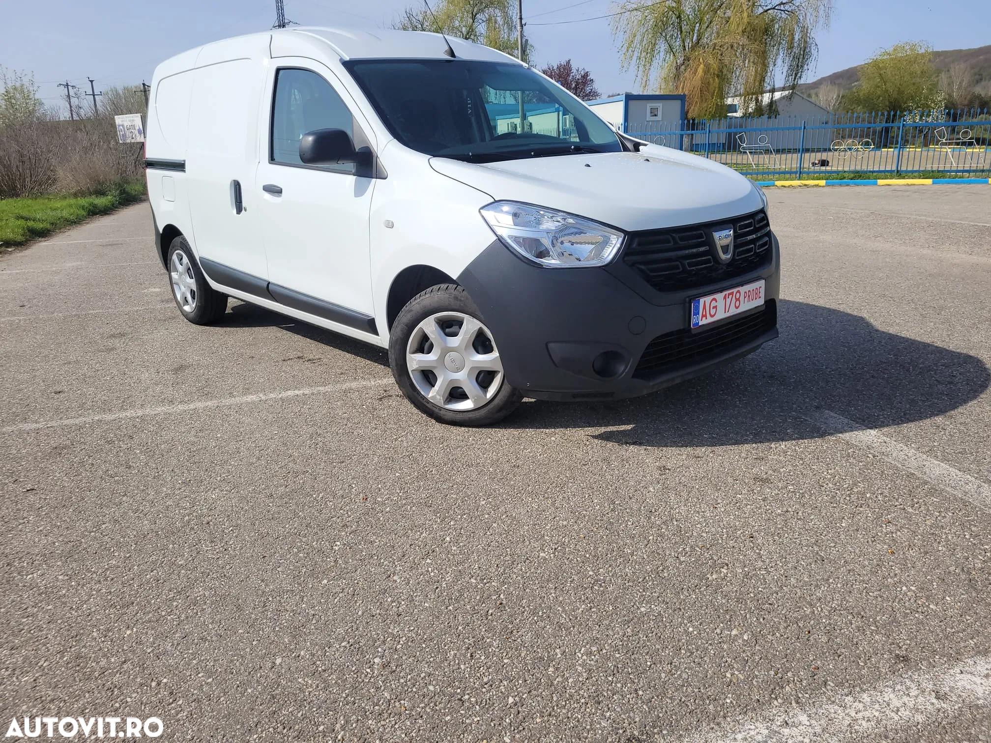 Dacia Dokker 1.5 Blue dCi Laureate - 2