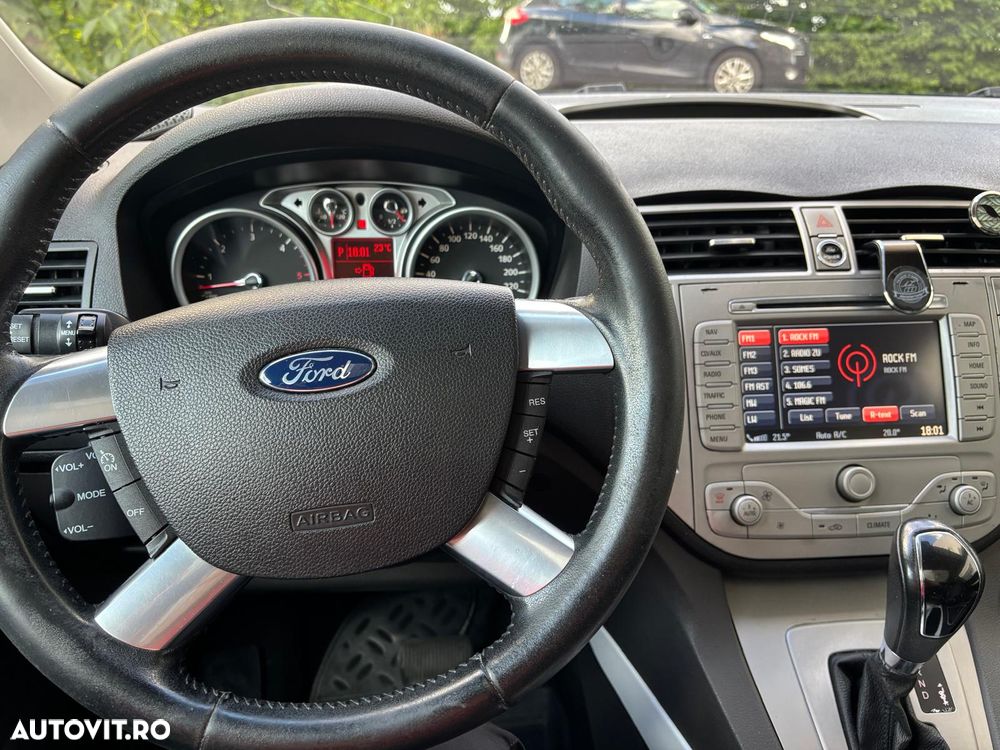 Ford Kuga 2.0 TDCi 4WD Powershift Individual - 12