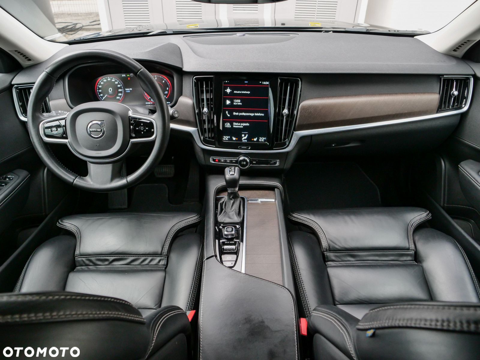 Volvo V90 Cross Country - 19