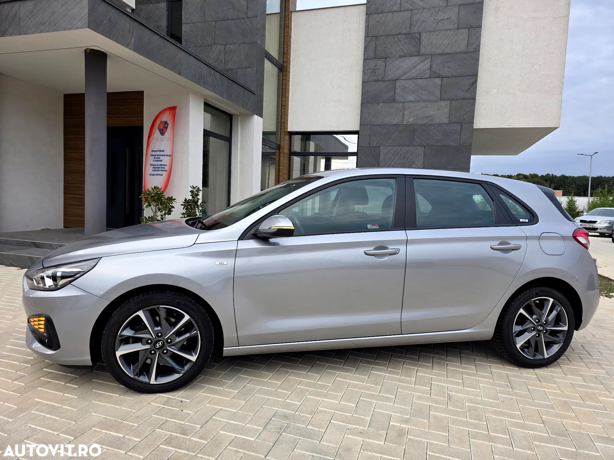 Hyundai i30 1.0 T-GDI 48V-Hybrid DCT Trend - 5