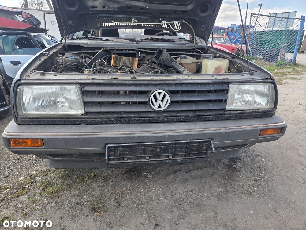 VW GOLF II na części -wąski zderzak, Front Jetta, Blacharka, Silnik - 2