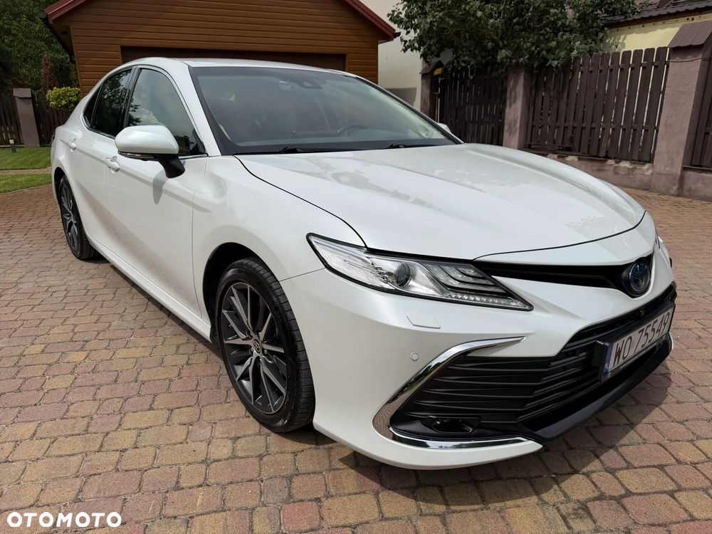 Toyota Camry 2.5 Hybrid Executive CVT - 3