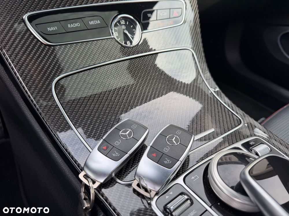 Mercedes-Benz Klasa C AMG 43 4Matic 9G-TRONIC - 33
