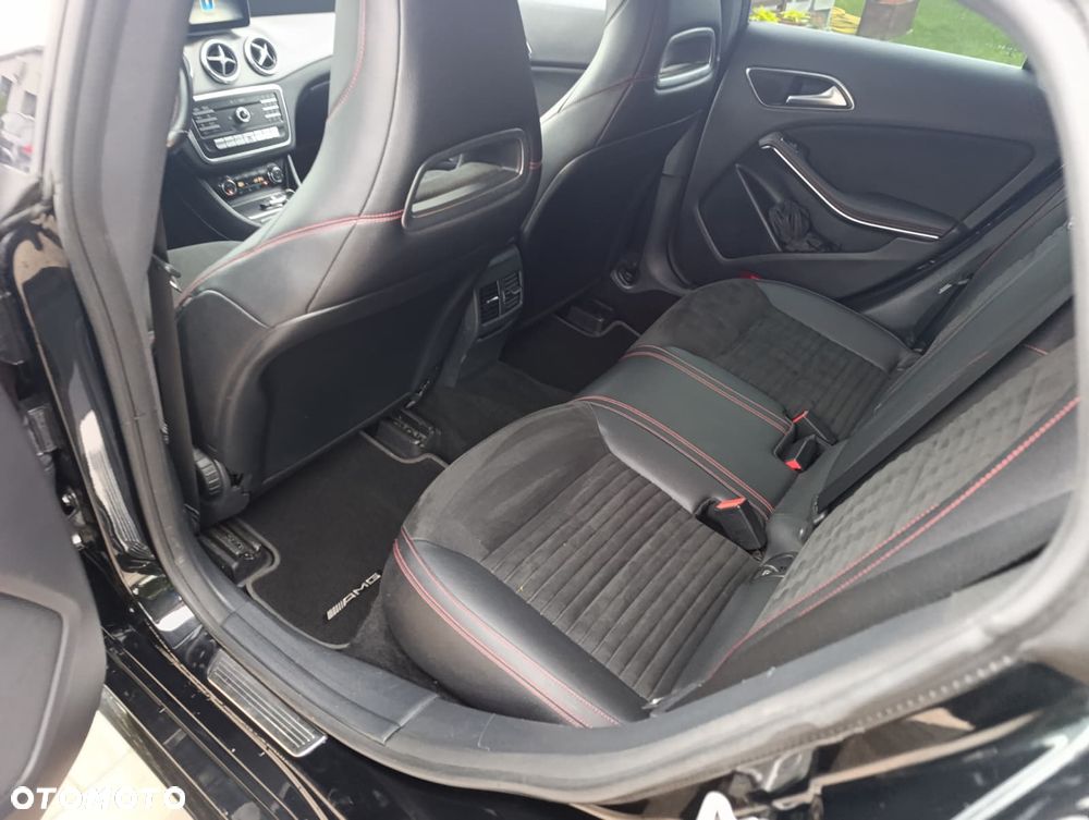 Mercedes-Benz CLA - 35