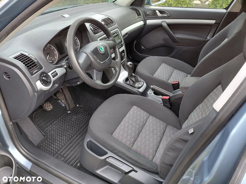 Skoda Octavia 1.6 Team Edition - 14