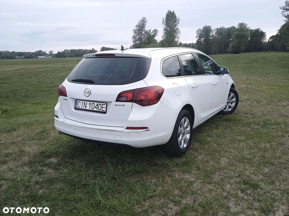 Opel Astra 2015