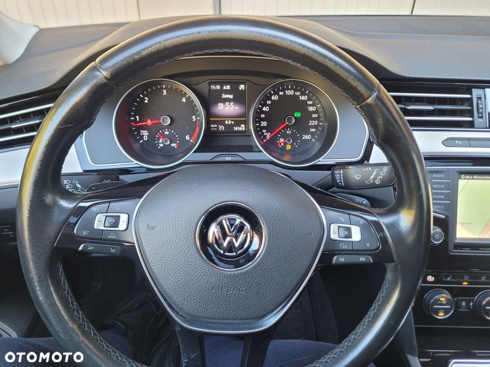 Volkswagen Passat Variant 2.0 TDI SCR DSG Comfortline - 25