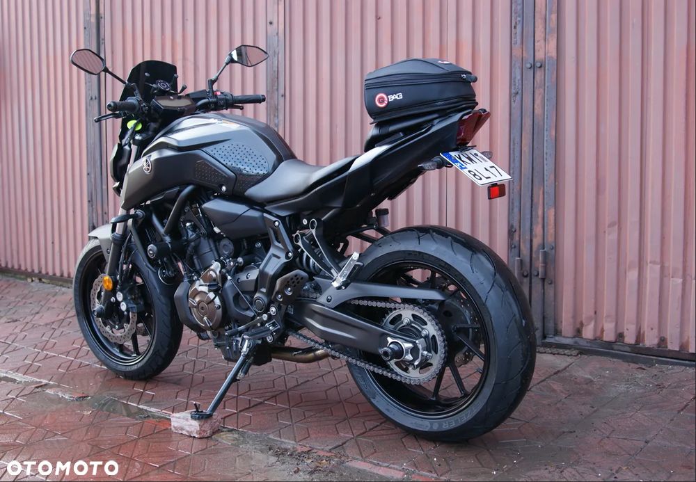 Yamaha MT - 8