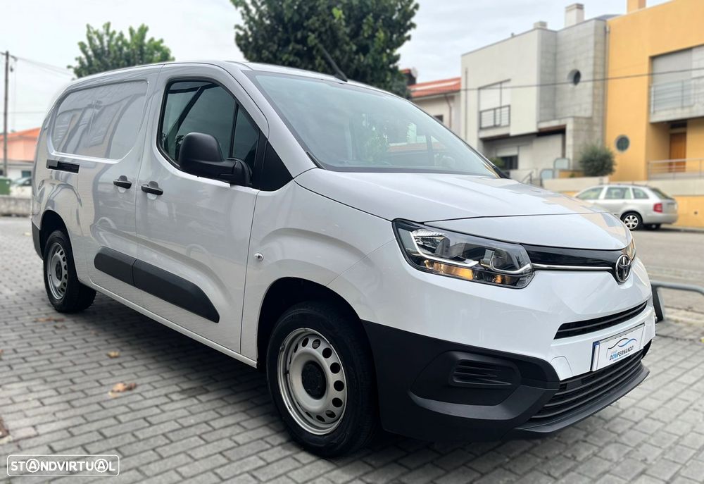 Toyota Proace City 1.5D L2h2 Longa Nacional - 11