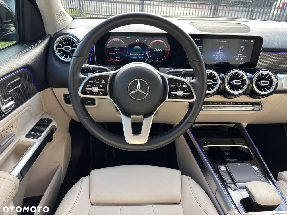 Mercedes-Benz GLB 250 4Matic 8G-DCT - 13
