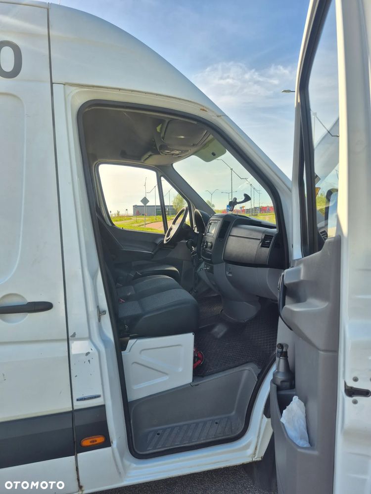 Mercedes-Benz SPRINTER - 12