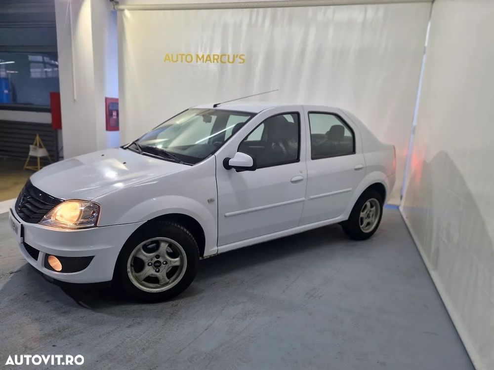 Dacia Logan 1.2 16V Laureate - 12