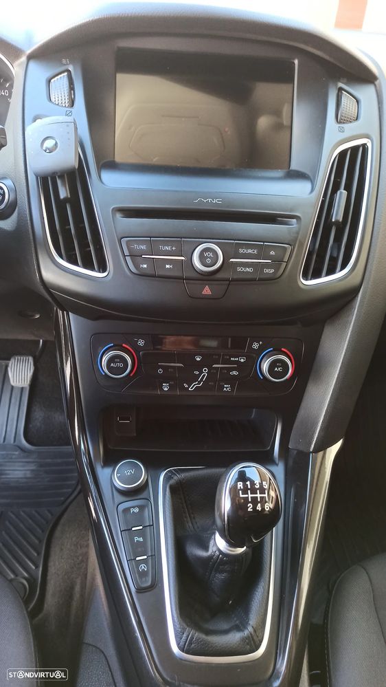 Ford Focus 1.5 TDCi Titanium - 13