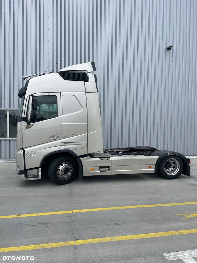 Volvo FH 460 GLOBETROTTER I-SAVE - 2