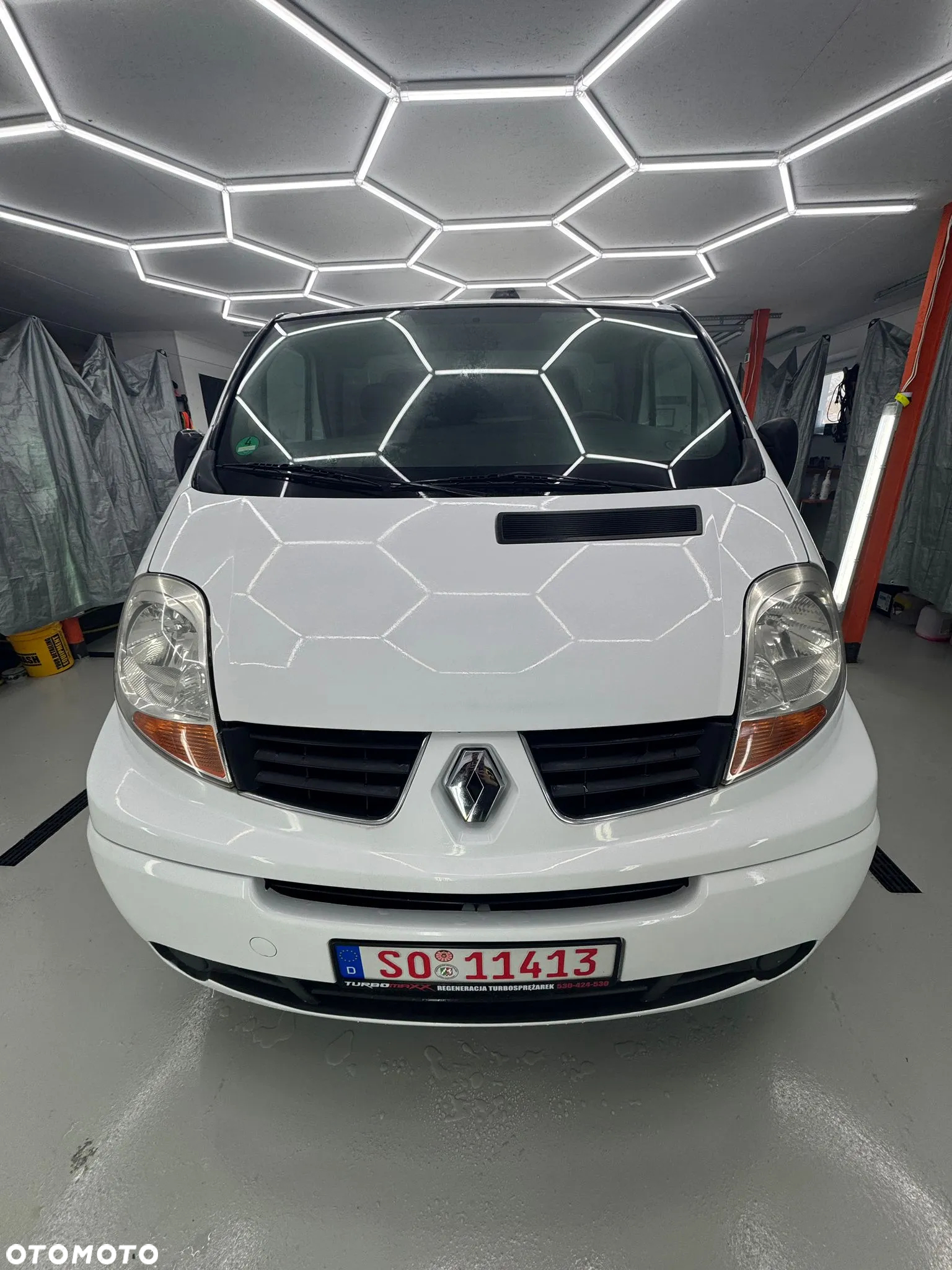 Renault Trafic - 2