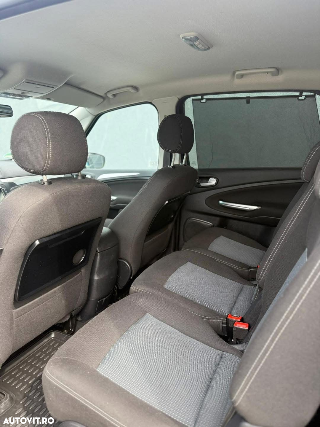 Ford S-Max 2.0 TDCi DPF Aut. Business Edition - 18