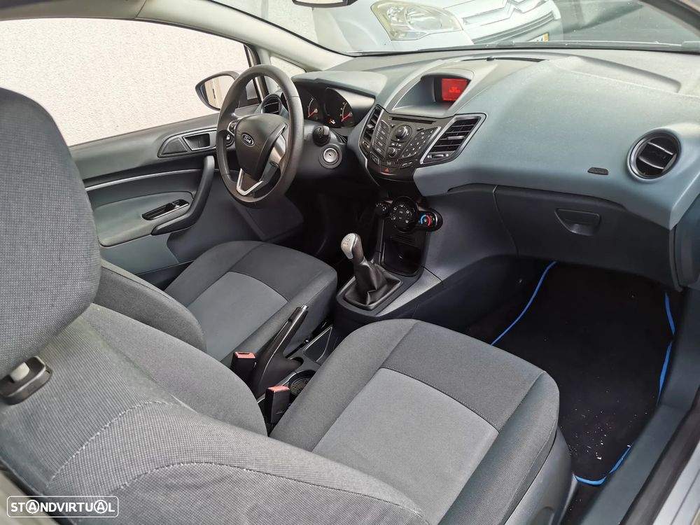 Ford Fiesta - 7