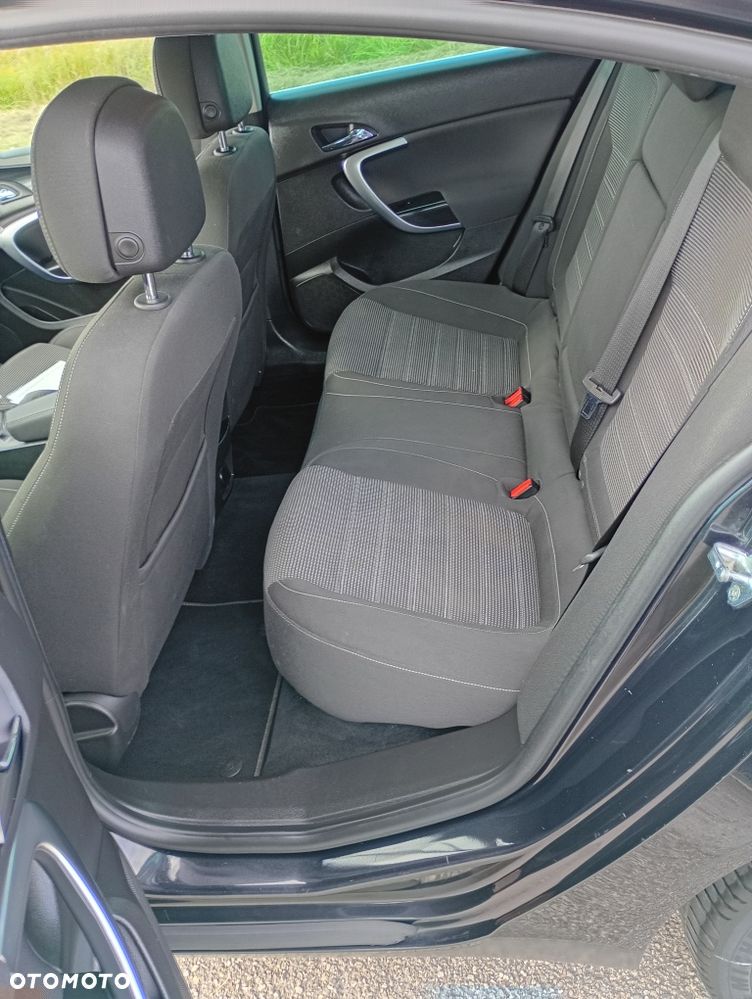 Opel Insignia - 10