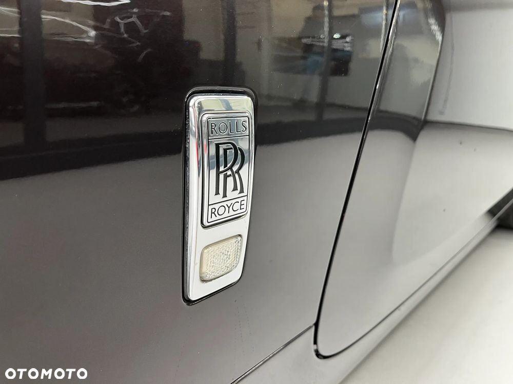 Rolls-Royce Wraith - 40