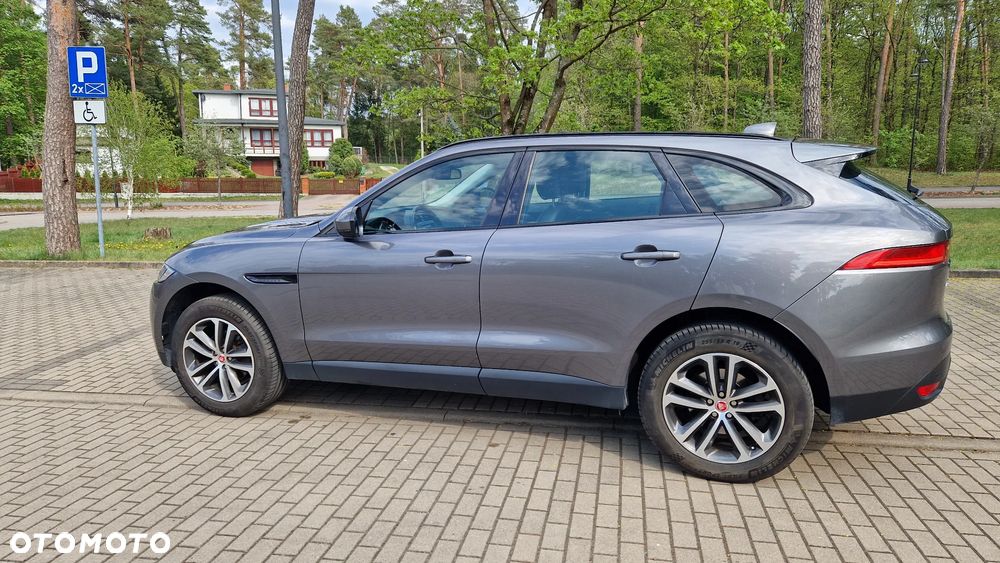 Jaguar F-Pace - 6