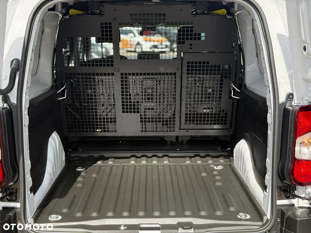 Toyota Proace City - 10