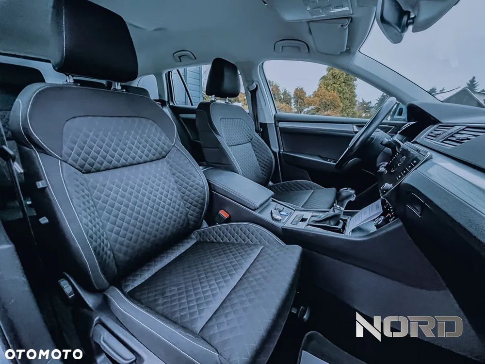 Skoda Superb 2.0 TDI Ambition DSG - 18