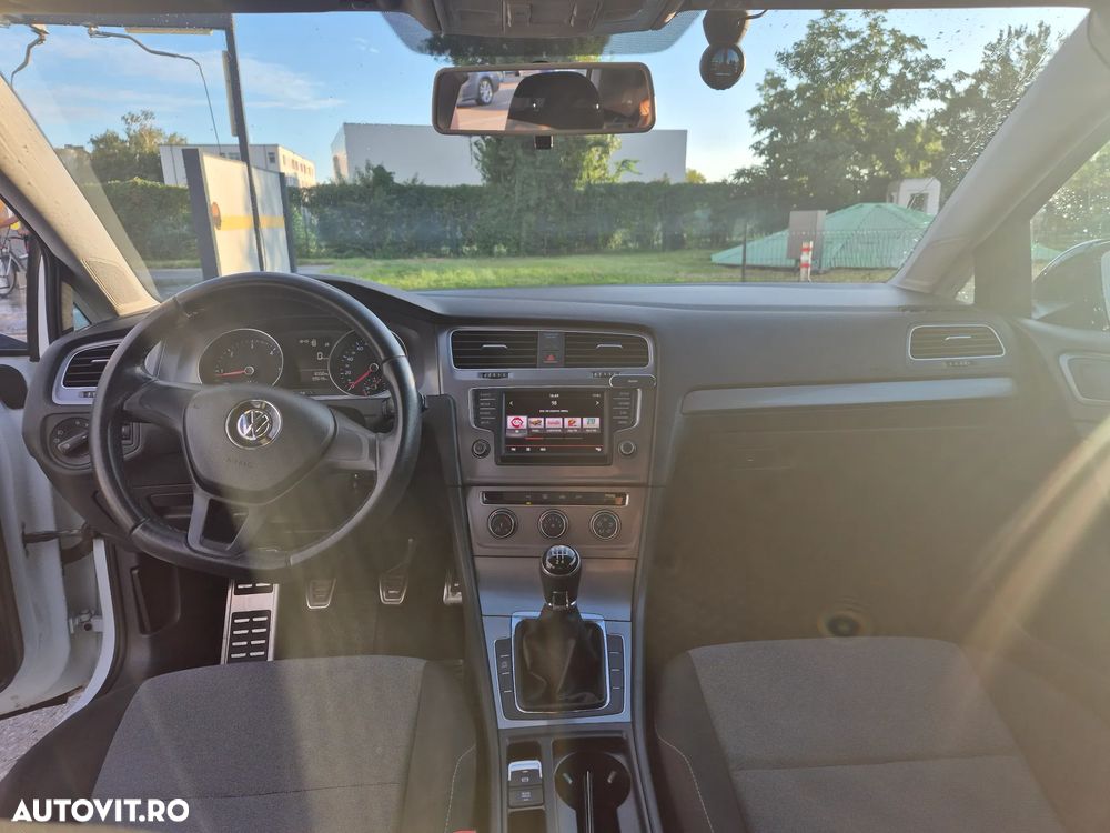 Volkswagen Golf 1.6 TDI DPF Trendline - 8