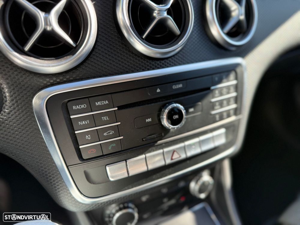 Mercedes-Benz A 180 - 30