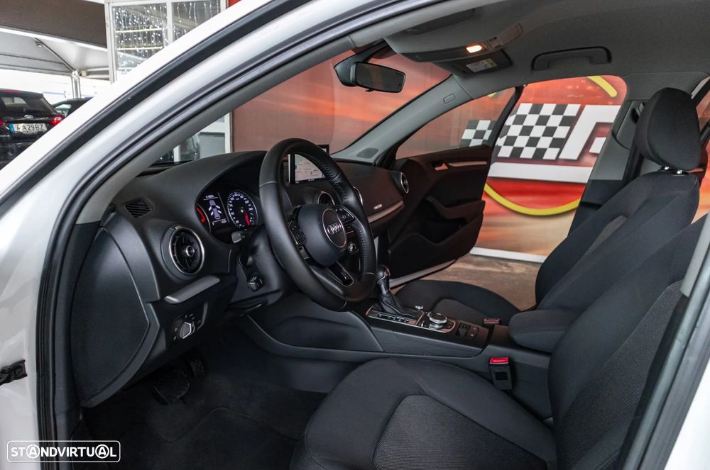 Audi A3 Sportback 1.6 TDI Sport S tronic - 9