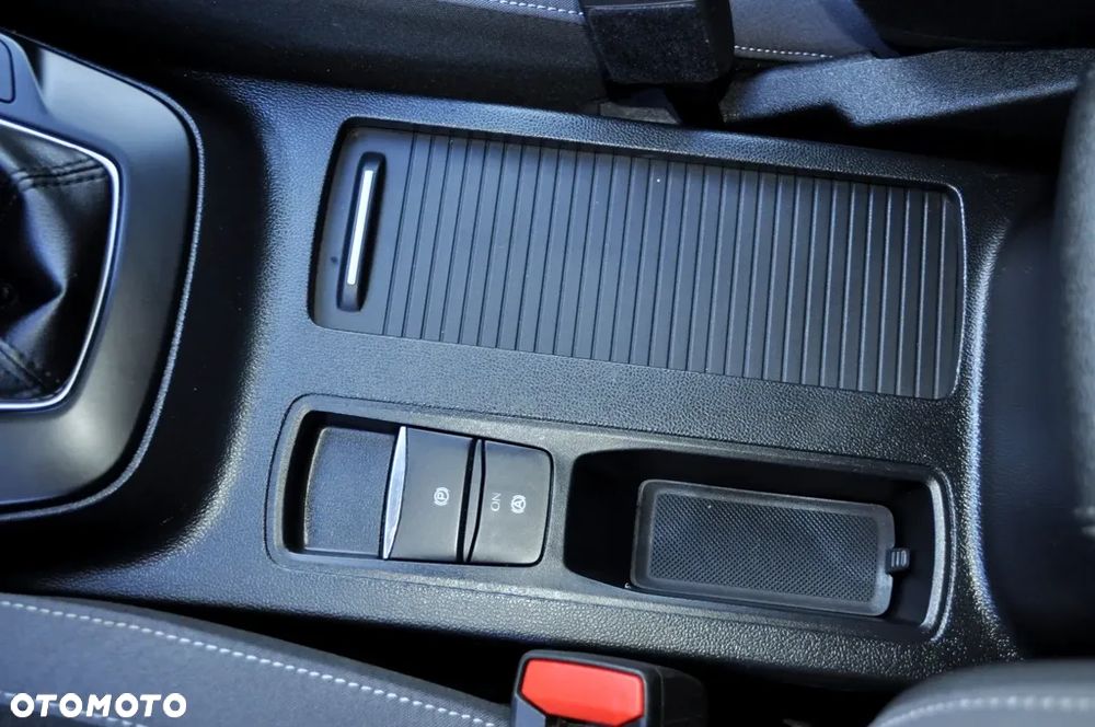 Ford Focus - 32