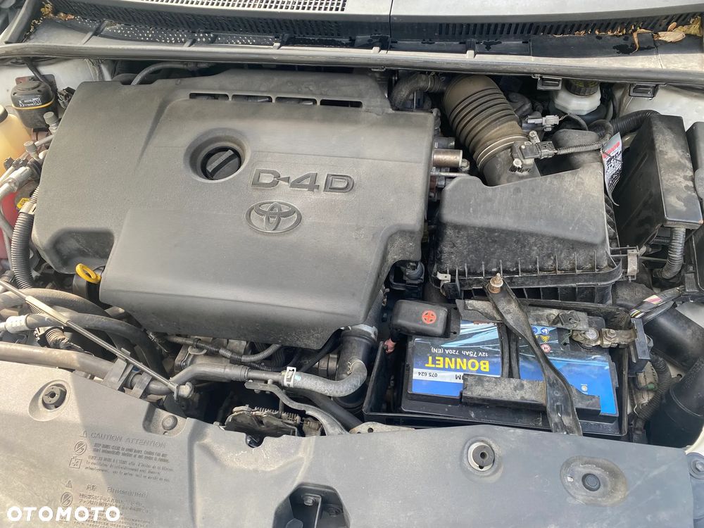 Toyota Avensis 2.0 D-4D Active - 7