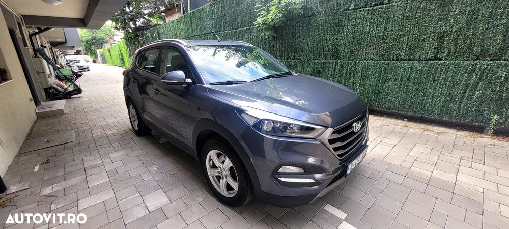 Hyundai Tucson - 2