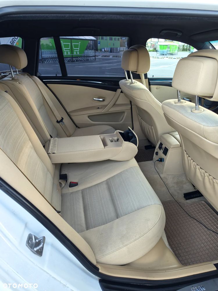 BMW Seria 5 520d - 16