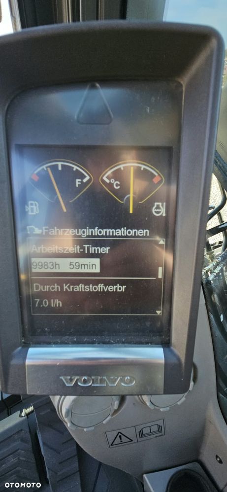 Volvo ECR 145DL - 19