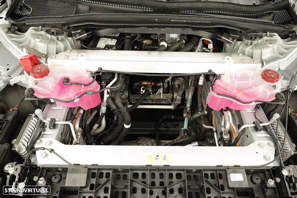 Mercedes-Benz EQE 300 - 26