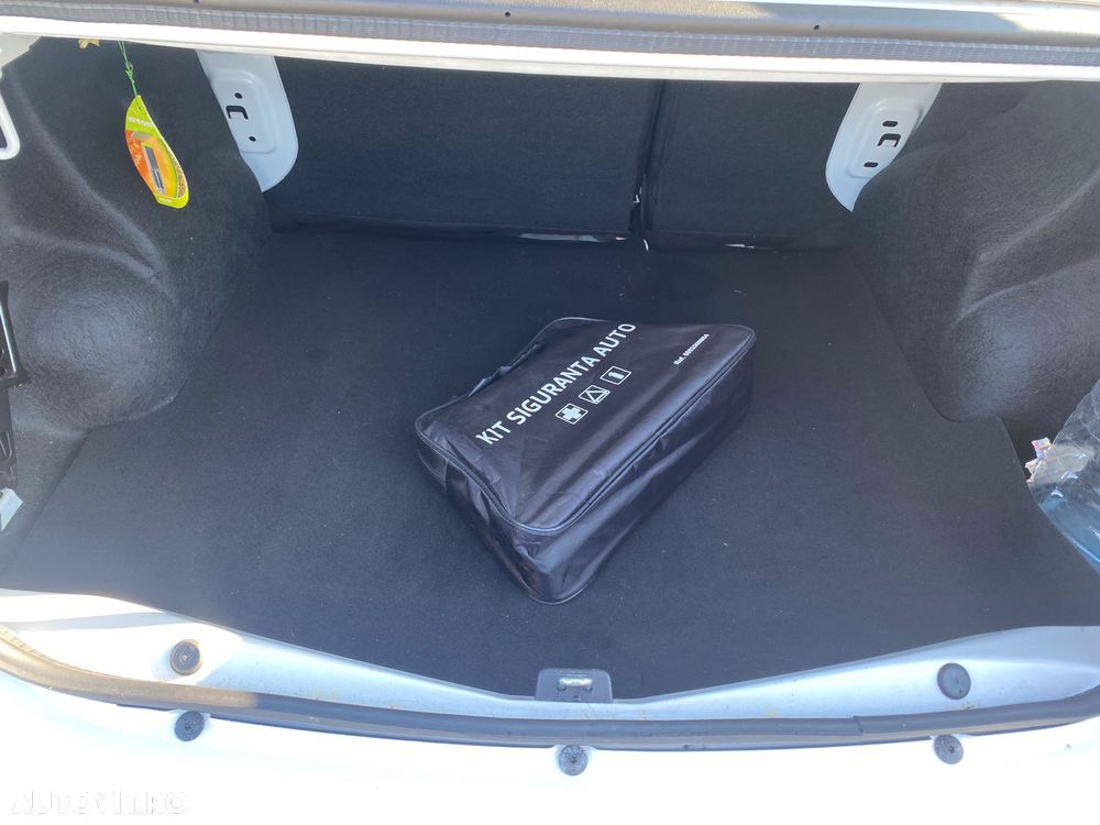 Dacia Logan 1.5 Blue dCi Laureate - 7