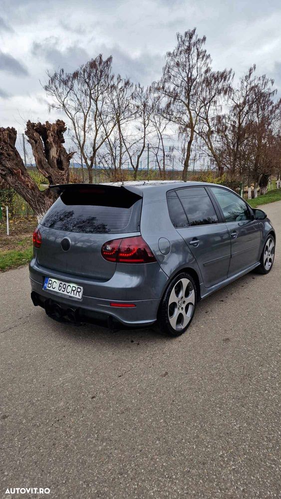 Volkswagen Golf - 3