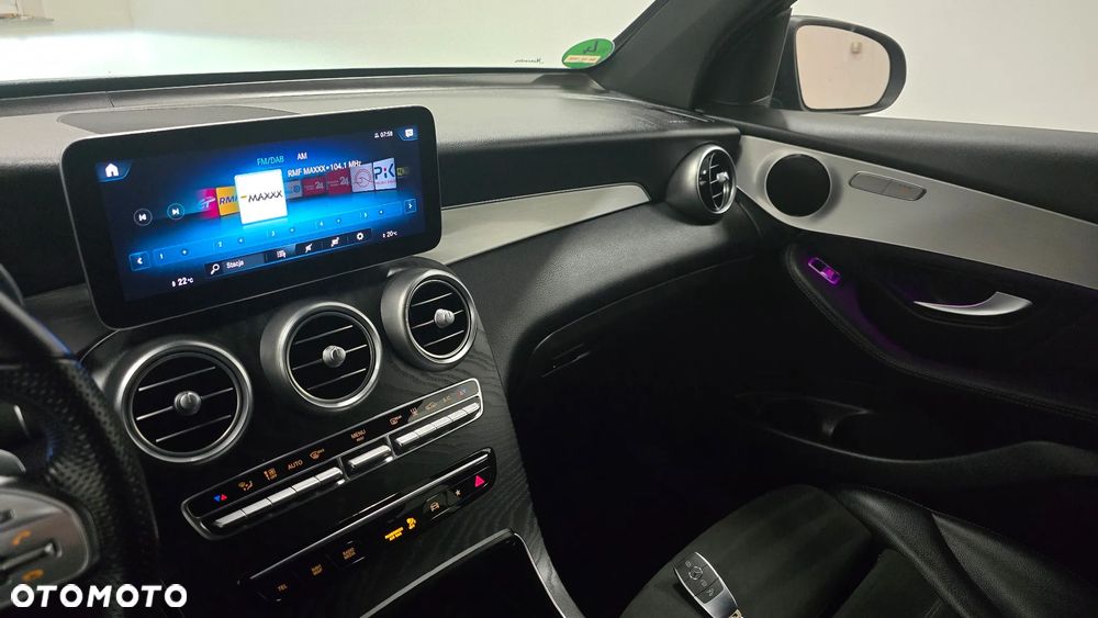 Mercedes-Benz GLC 300 de 4Matic 9G-TRONIC AMG Line Plus - 23