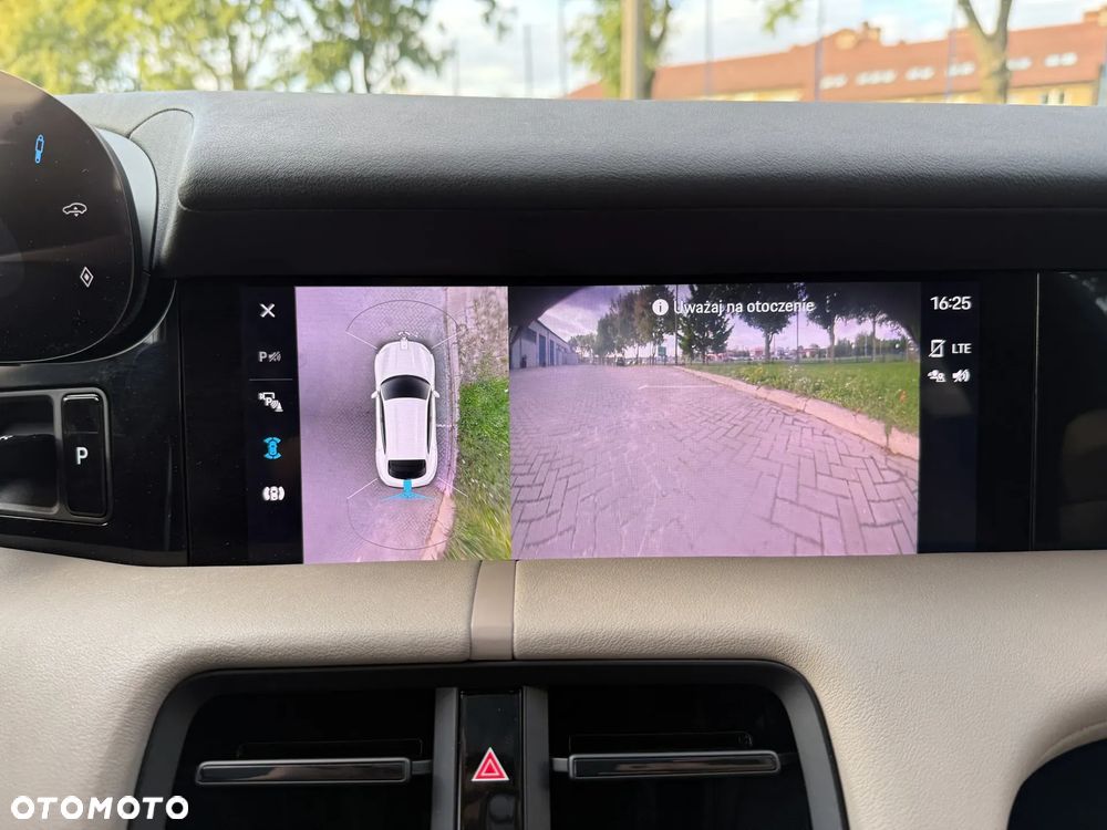 Porsche Taycan 4 Cross Turismo - 32