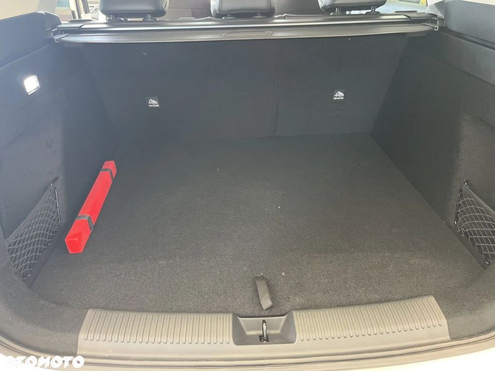 MG HS 1.5T HEV+ Exclusive - 25