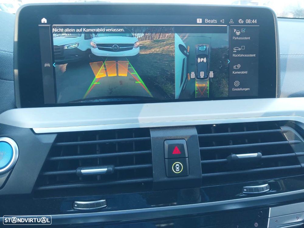 BMW iX3 Impressive - 10