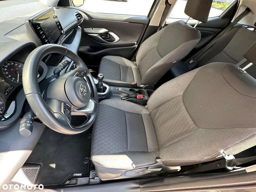 Toyota Yaris 1.5 Comfort - 13