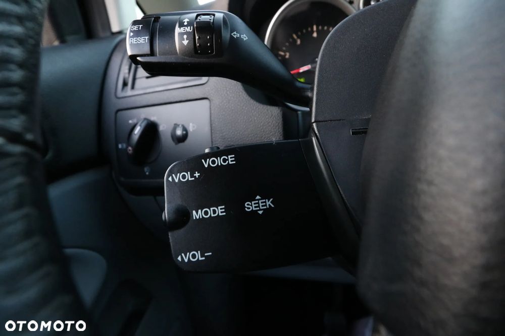 Ford C-MAX 1.8 Titanium - 36