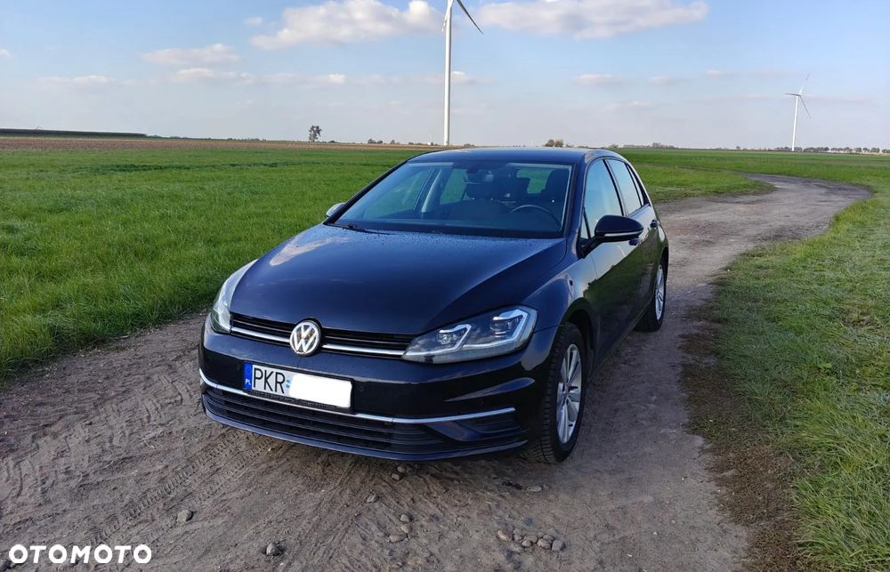 Volkswagen Golf - 1