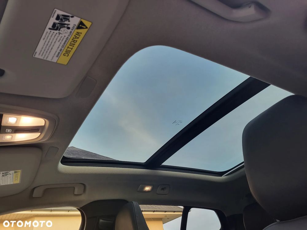 Volvo XC 40 B5 AWD Ultimate Dark - 35