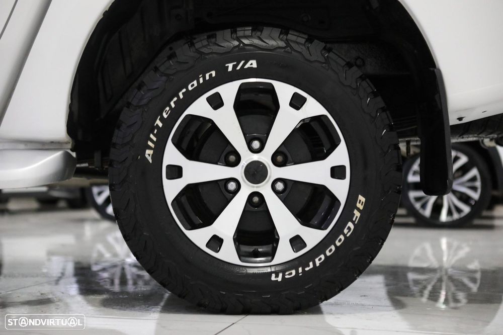 Mitsubishi L200 2.3 DI-D Strakar CD Intense 4WD - 7