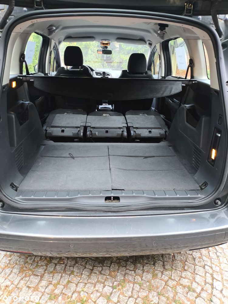 Peugeot 5008 1.6 e-HDi Active S&S - 22