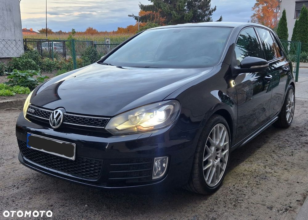 Volkswagen Golf 2.0 TDI DPF DSG GTD - 11