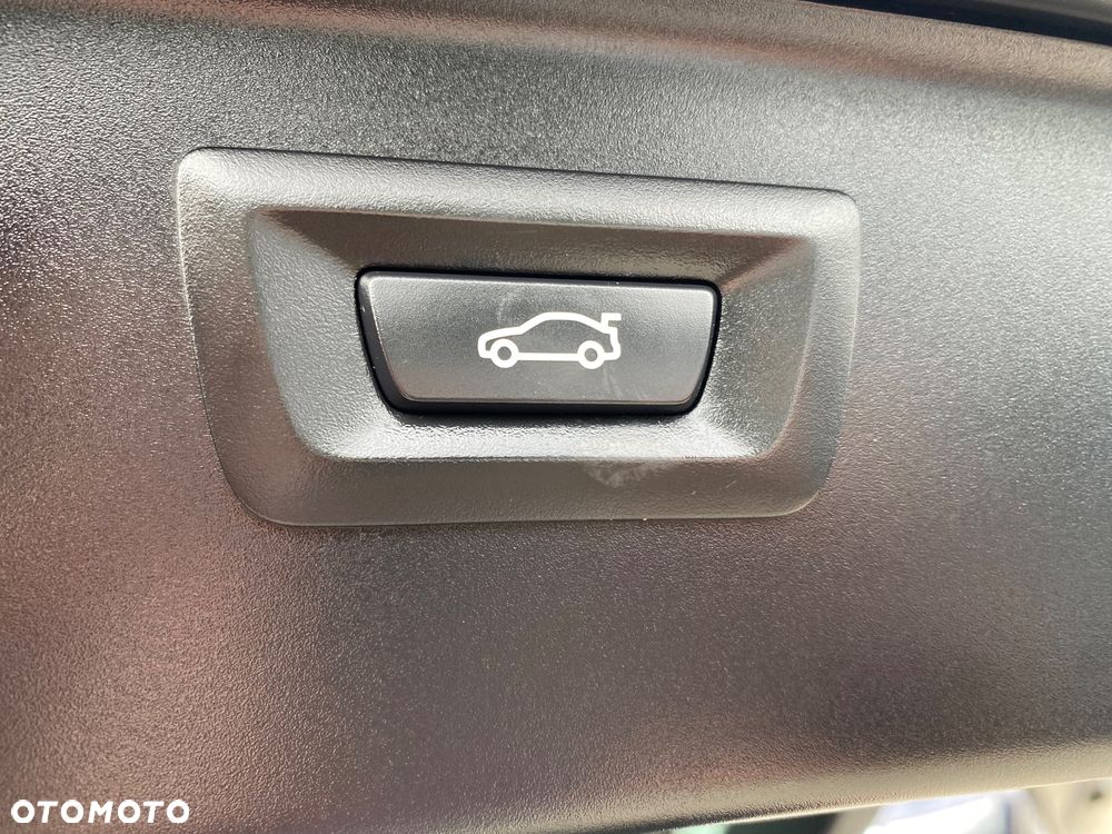 BMW Seria 5 520d Touring - 31