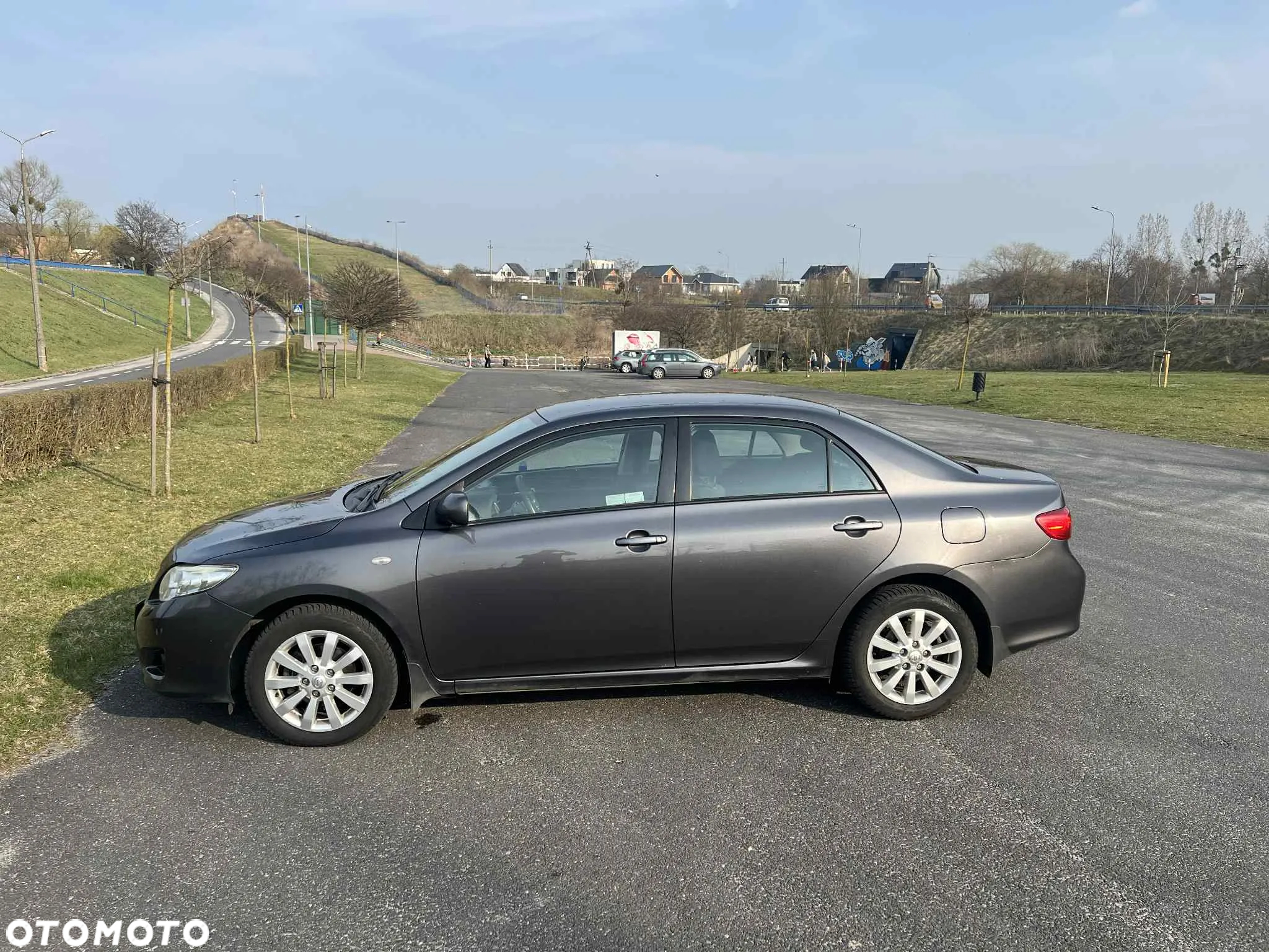 Toyota Corolla 1.6 VVT-i Sol - 9